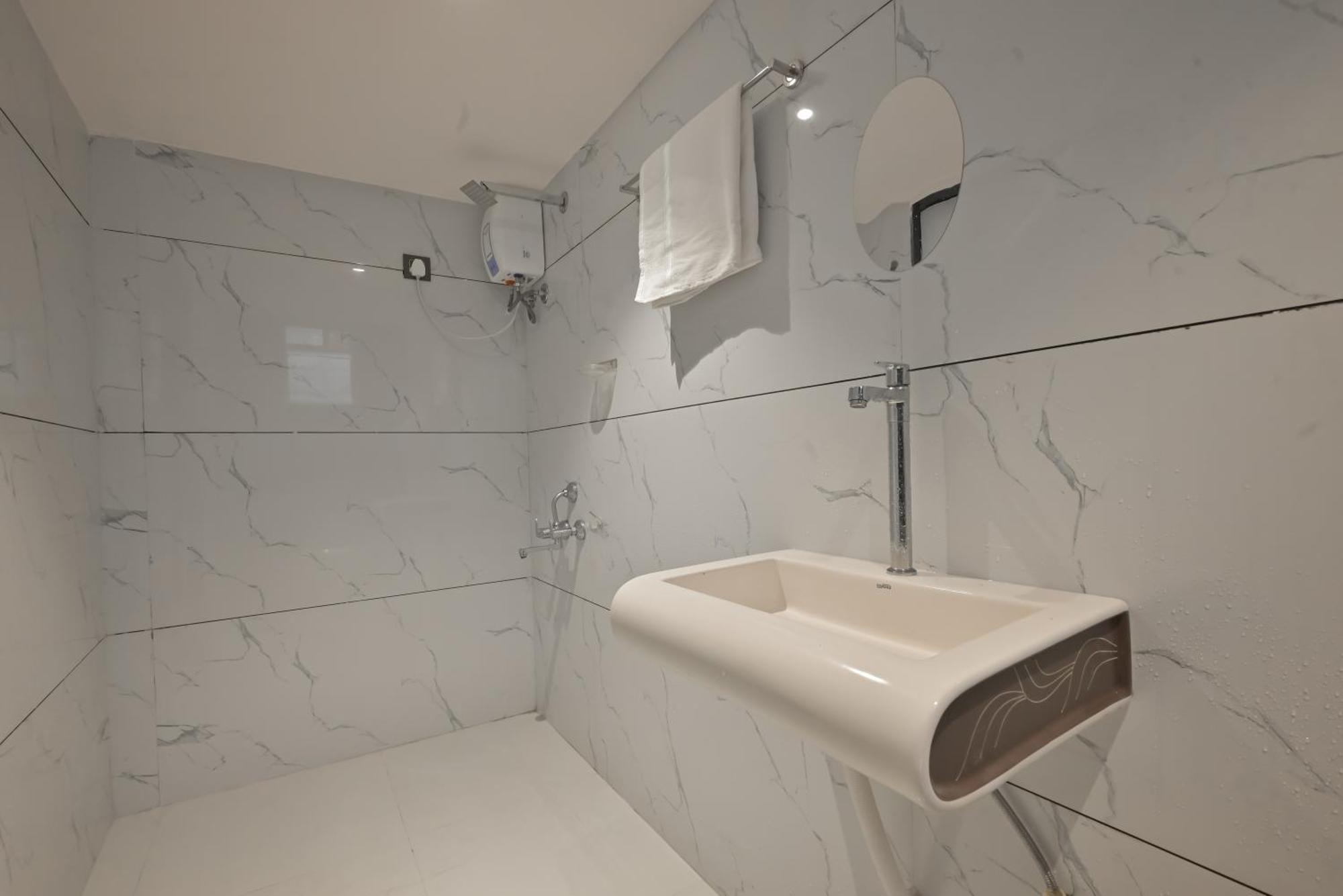 Villa Ll Empyrean Ll Winter Soldier Ll 3bhk Ll Ac Ll Pvt Big Pool Ll Free Wifi Ll Lonavala